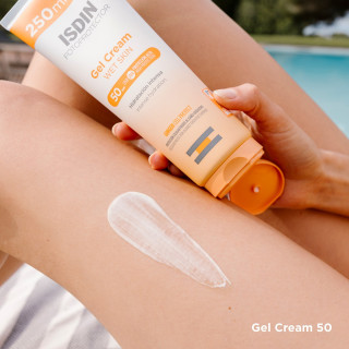 Isdin Gel Crema SPF50 250 ml - Protectores solares corporales | STG Farma