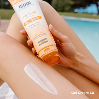 Isdin Gel Crema SPF30 250 ml - Protectores solares corporales | STG Farma