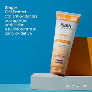 Isdin Gel Crema SPF30 250 ml - Protectores solares corporales | STG Farma
