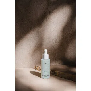 Two Poles Brightening Serum 30 ml - Serum antimanchas | STG Farma