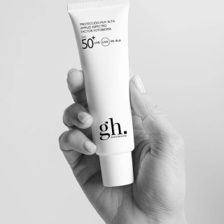 Gema Herrerías Protección Muy Alta SPF50+ 50 ml - Protector solar facial 50 SPF | STG Farma