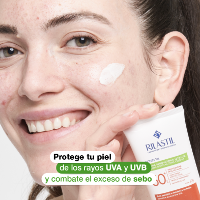 Rilastil Acnestil Crema Matificante SPF50+ 40 ml