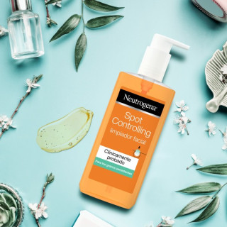 Neutrogena Spot Controlling Limpiador Facial 200 ml - Limpiadores faciales para piel grasa | STG Farma