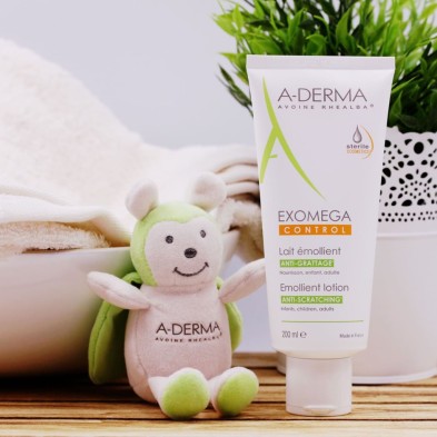 Aderma Exomega Control Leche Emoliente 200 ml